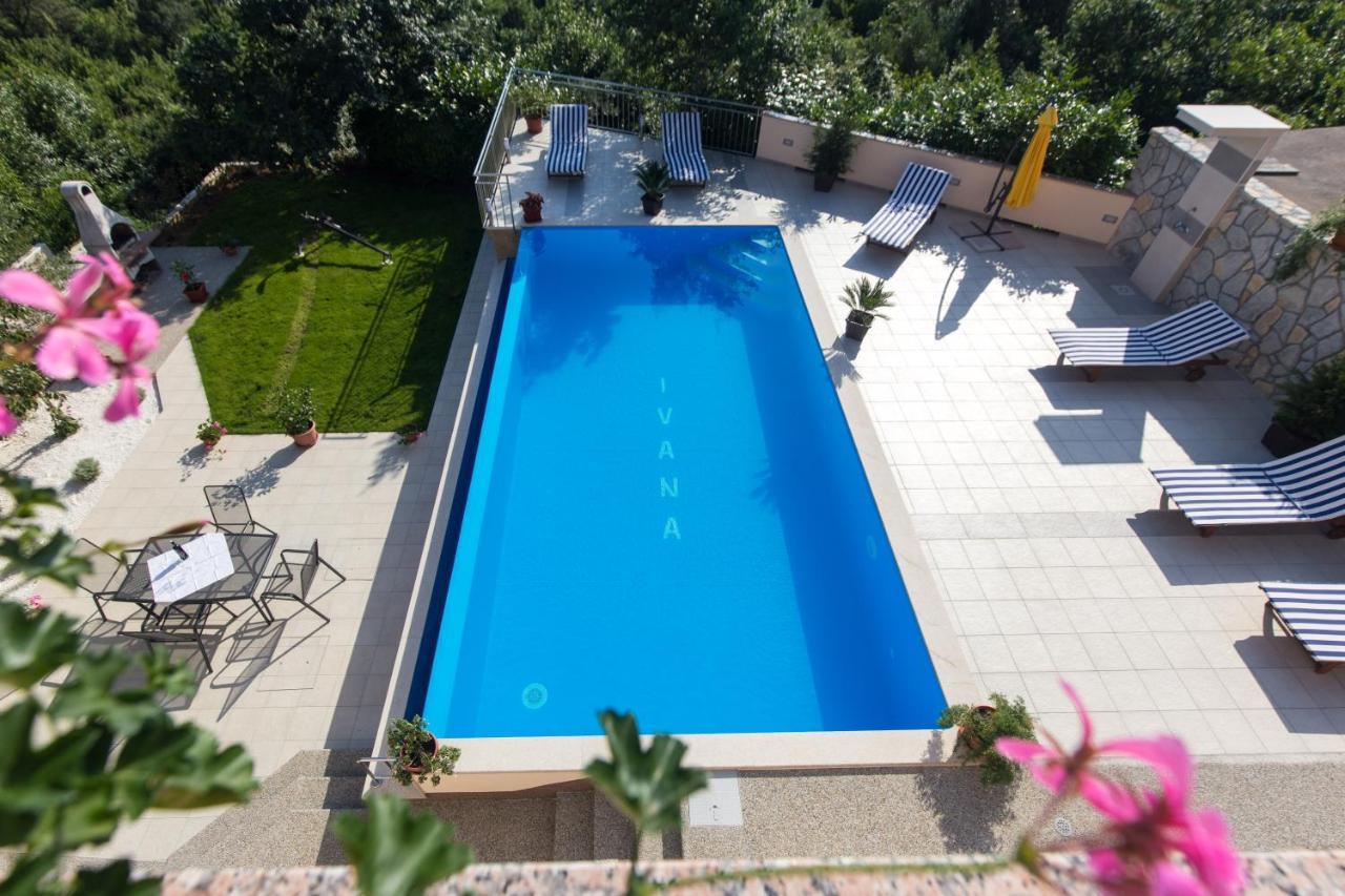 Apartments With Pool Ivana Krk Крк Экстерьер фото