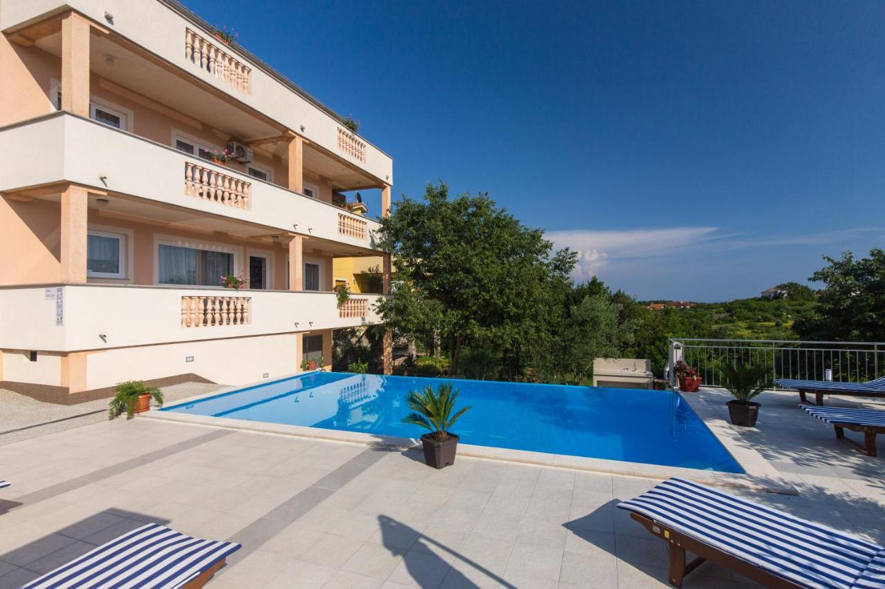 Apartments With Pool Ivana Krk Крк Экстерьер фото